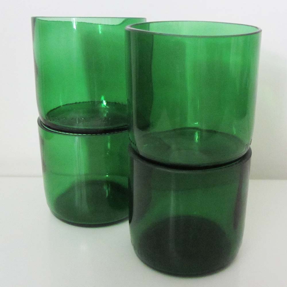 I was a bottle: Glas-Flaschen - Lampen und Leuchten, Laternen, Gläser, Vasen, Gefäße, Behälter und Schalen aus Glas, Gläser-Set: 4er-Set Gläser Green Longdrink, 4er-Set Longdrinkgläser aus dunkelgrünen geschnittenen Weißweinflaschen