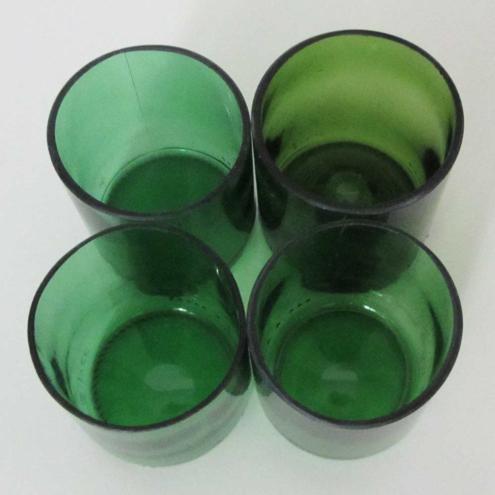 I was a bottle: Glas-Flaschen - Lampen und Leuchten, Laternen, Gläser, Vasen, Gefäße, Behälter und Schalen aus Glas, Gläser-Set: 4er-Set Gläser The 4 Small Green, 4er Gläser-Set aus kleinen grünen Flaschen