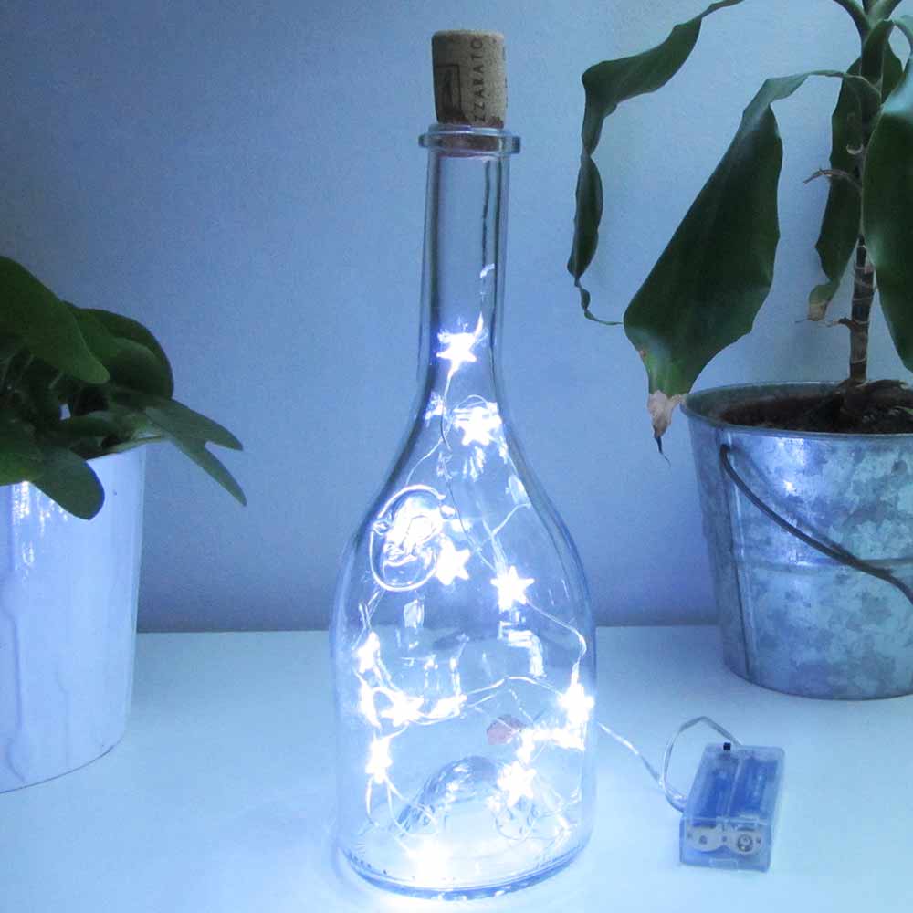 I was a bottle: Glas-Flaschen - Lampen und Leuchten, Laternen, Gläser, Vasen und Schalen aus Glas, Led-Flaschenlampen: Chenet Led-Flaschenlampe mit weißblauem Led-Sternenlicht