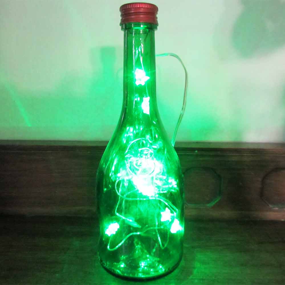 I was a bottle: Glas-Flaschen - Lampen und Leuchten, Laternen, Gläser, Vasen und Schalen aus Glas, Led-Flaschenlampen: kleine Chenet Flaschenlampe mit grünen Tannenbaum Leds
