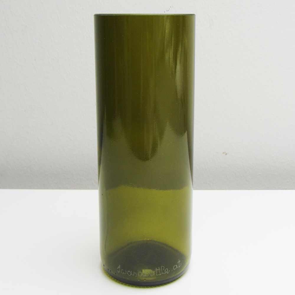 I was a bottle: Glas-Flaschen - Lampen und Leuchten, Laternen, Gläser, Vasen und Schalen aus Glas, Vasen und Hängevasen: hohe schmale Vase in Olivgrün 